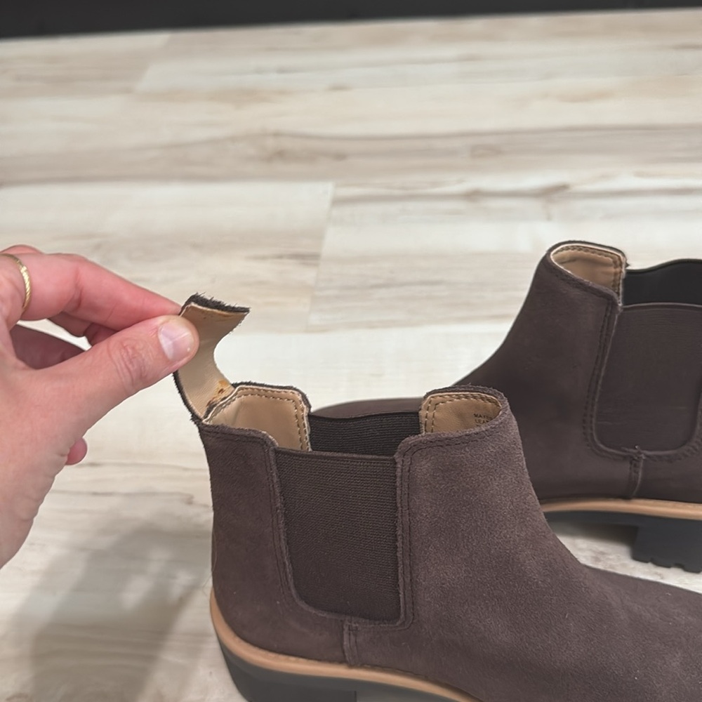 Blondo Mayes Waterproof Chelsea Boot - Picture 5 of 8